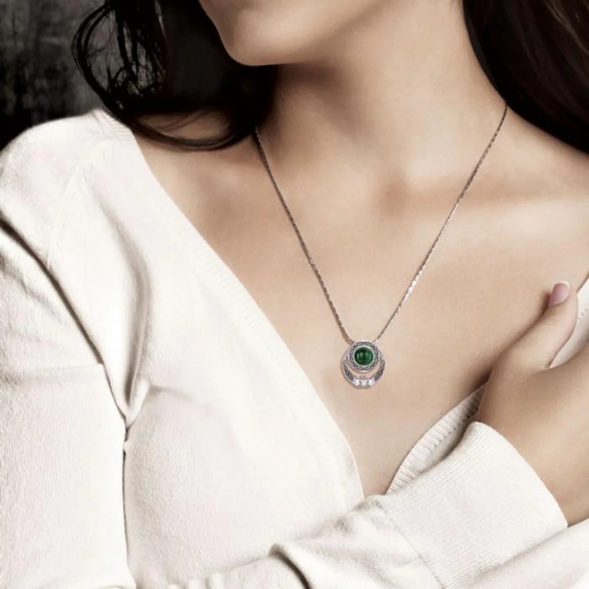 Irish Claddagh Silver Pendant with Emerald Gem | Meaningful Irish Jewelry - Image 2 | Caelmoon