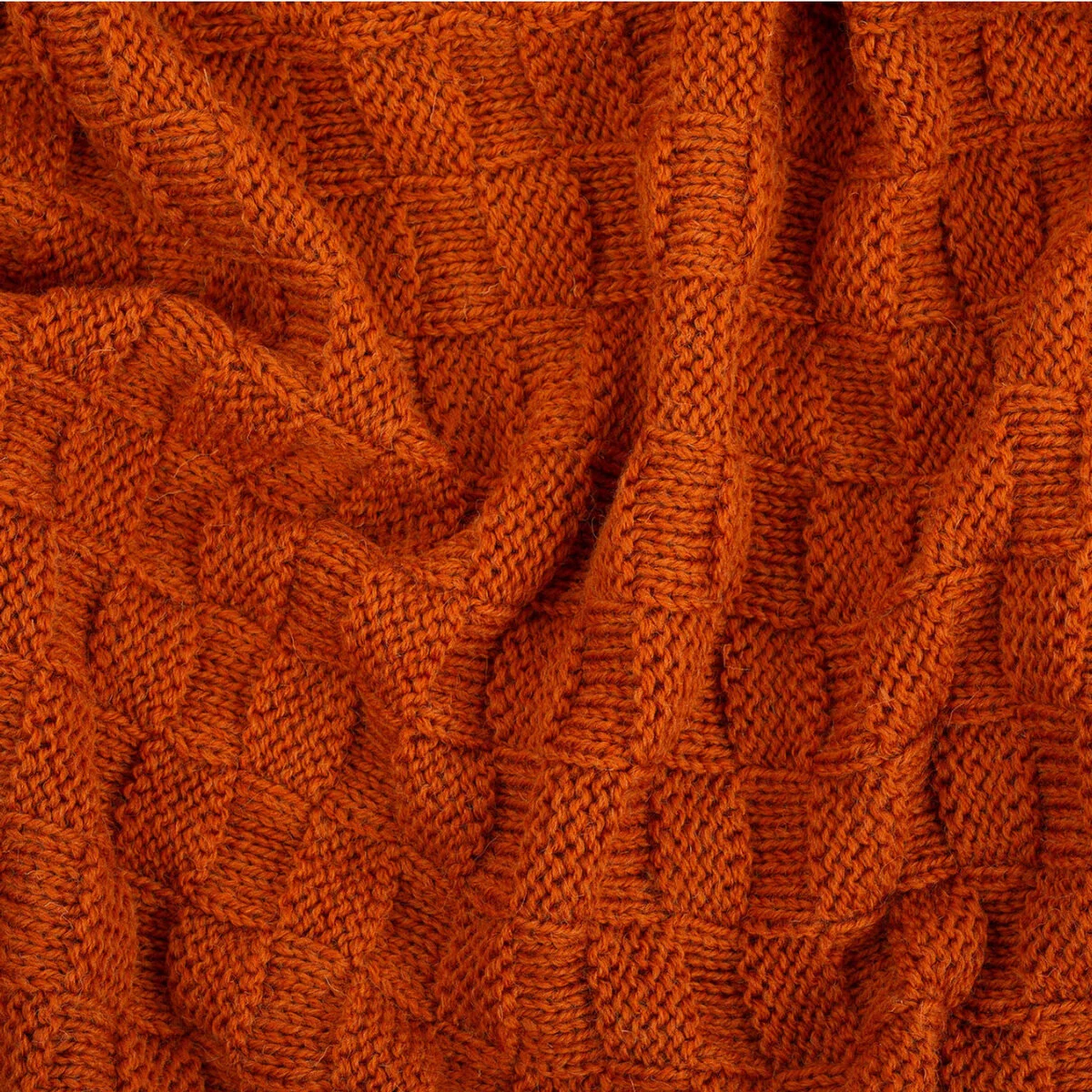 Irish Fisherman Aran Wool Throw Blanket – Basket Stitch Celtic Decor - Image 11 | Caelmoon