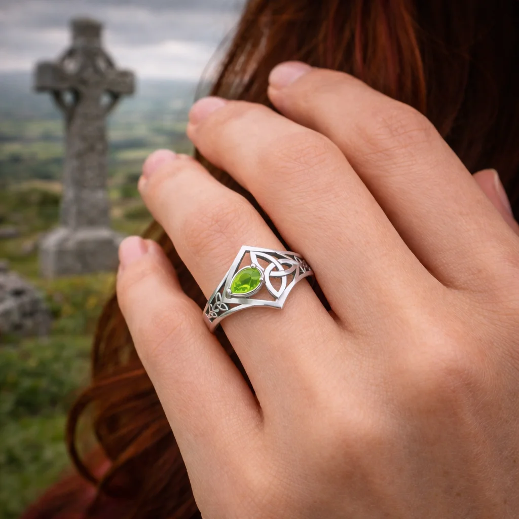 Peridot Gemstone Trinity Knot Engraved Silver Ring – Celtic Symbol Jewelry - Image 2 | Caelmoon