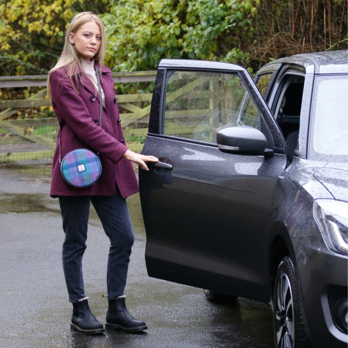 Scottish Harris Tweed Bannock Round Shoulder Bag – Authentic Wool Tartan Crossbody Purse - Image 4 | Caelmoon